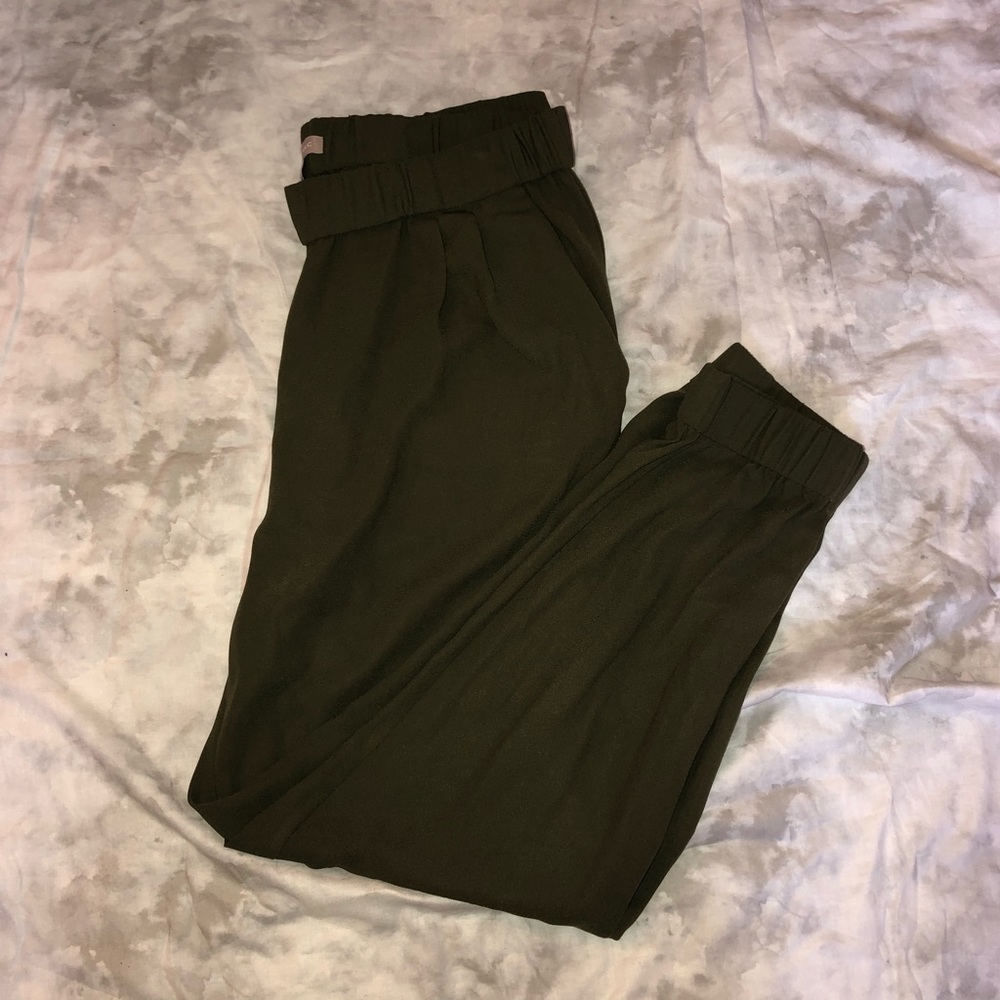 Banana Republic Green Jogger Pants